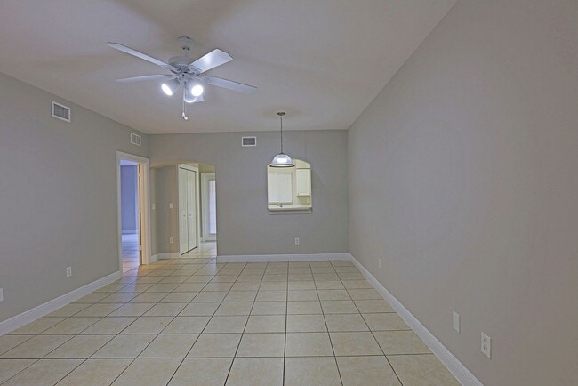4160 Castilla Circle in Ft. Myers, FL - Building Photo - Building Photo