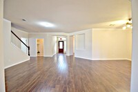 15500 Whistling Straits Dr in Austin, TX - Building Photo - Building Photo