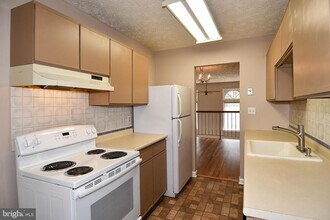 13640 Ambassador Dr in Germantown, MD - Building Photo - Building Photo