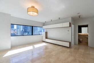 838 W Hastings St in Vancouver, BC - Building Photo - Building Photo
