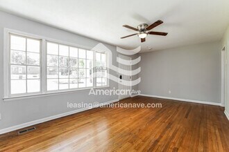 7526 Decatur Dr in Fayetteville, NC - Foto de edificio - Building Photo