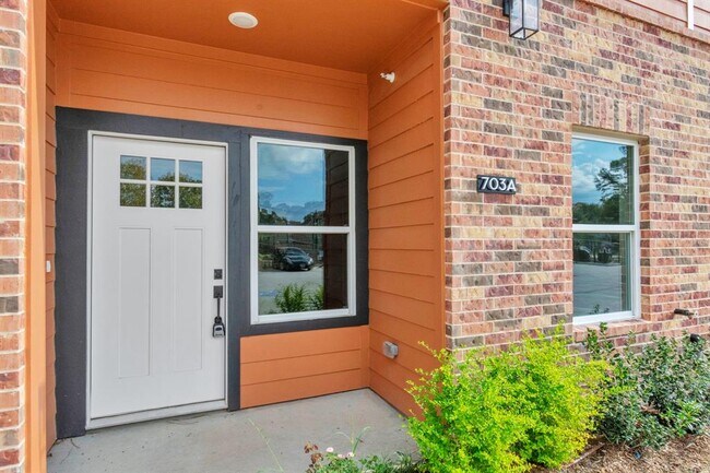 5262 Ella Blvd-Unit -703A in Houston, TX - Building Photo - Building Photo