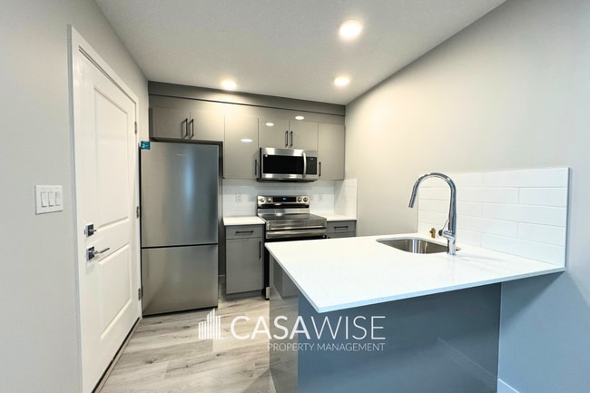 4309-4338 38 St in Beaumont, AB - Building Photo - Building Photo