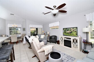 19999 Lake Vista Cir in Lehigh Acres, FL - Building Photo - Building Photo