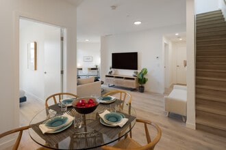 RIVA 3 in Richmond, BC - Building Photo - Building Photo