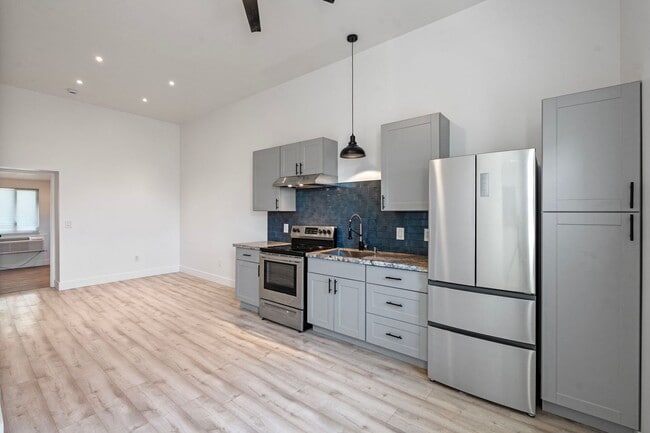 903 W 7th St in Reno, NV - Foto de edificio - Building Photo