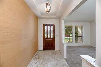 2121 Stone Creek Dr in Plano, TX - Building Photo - Building Photo