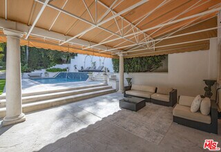 3780 1/2 Multiview Dr in Los Angeles, CA - Building Photo - Building Photo