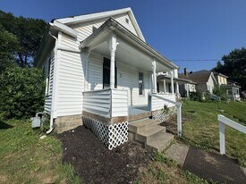 253 Corwin Ave in Zanesville, OH - Building Photo
