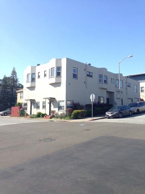 105-107 Chadbourne Ave in Millbrae, CA - Foto de edificio - Building Photo