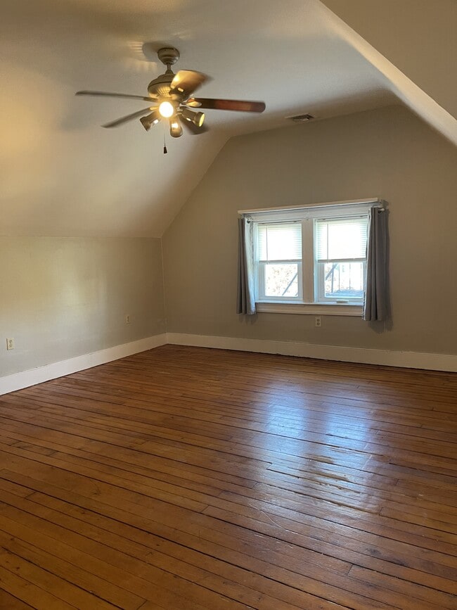 229 COTTAGE ST, Unit Penthouse