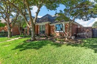 3207 Westgate Ln in Richardson, TX - Foto de edificio - Building Photo