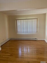 70-20 Manse St-Unit -1st FL in Queens, NY - Building Photo - Building Photo