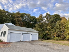 288 Leonard Bridge Rd in Lebanon, CT - Building Photo - Building Photo