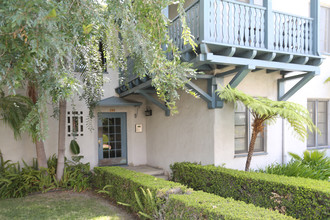 148 S Elm Dr in Beverly Hills, CA - Building Photo - Building Photo