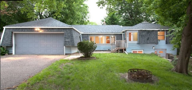 2910 Louisiana Ave N in Minneapolis, MN - Building Photo - Building Photo