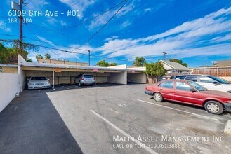 6307-6311 8th Ave in Los Angeles, CA - Foto de edificio - Building Photo