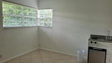 756 SE 19th Ave in Deerfield Beach, FL - Building Photo - Building Photo