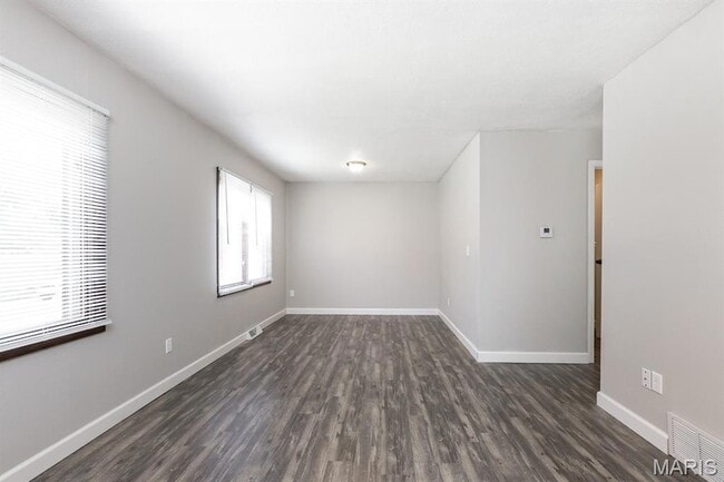29 Innsbruck Ln in Belleville, IL - Building Photo - Building Photo
