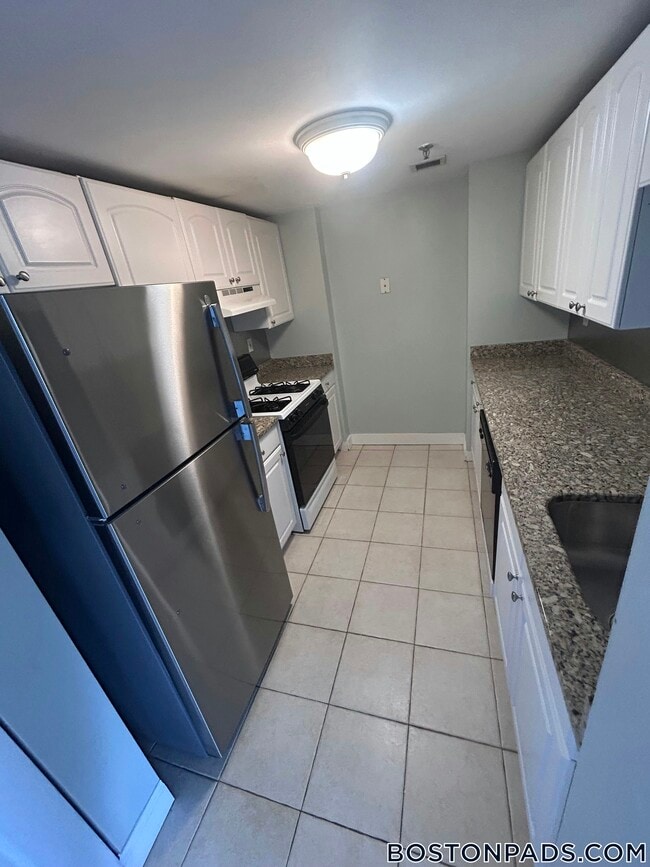 15 N Beacon St in Boston, MA - Foto de edificio - Building Photo