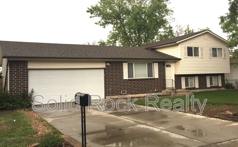 5413 Mira Loma Cir in Colorado Springs, CO - Building Photo