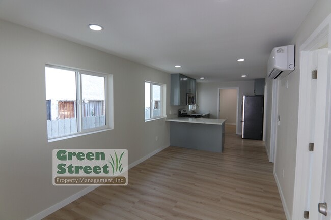 3849 Menlo Ave in San Diego, CA - Building Photo - Building Photo