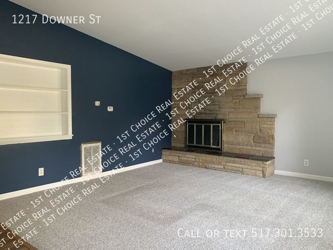 1217 Downer Ave in Lansing, MI - Building Photo - Building Photo