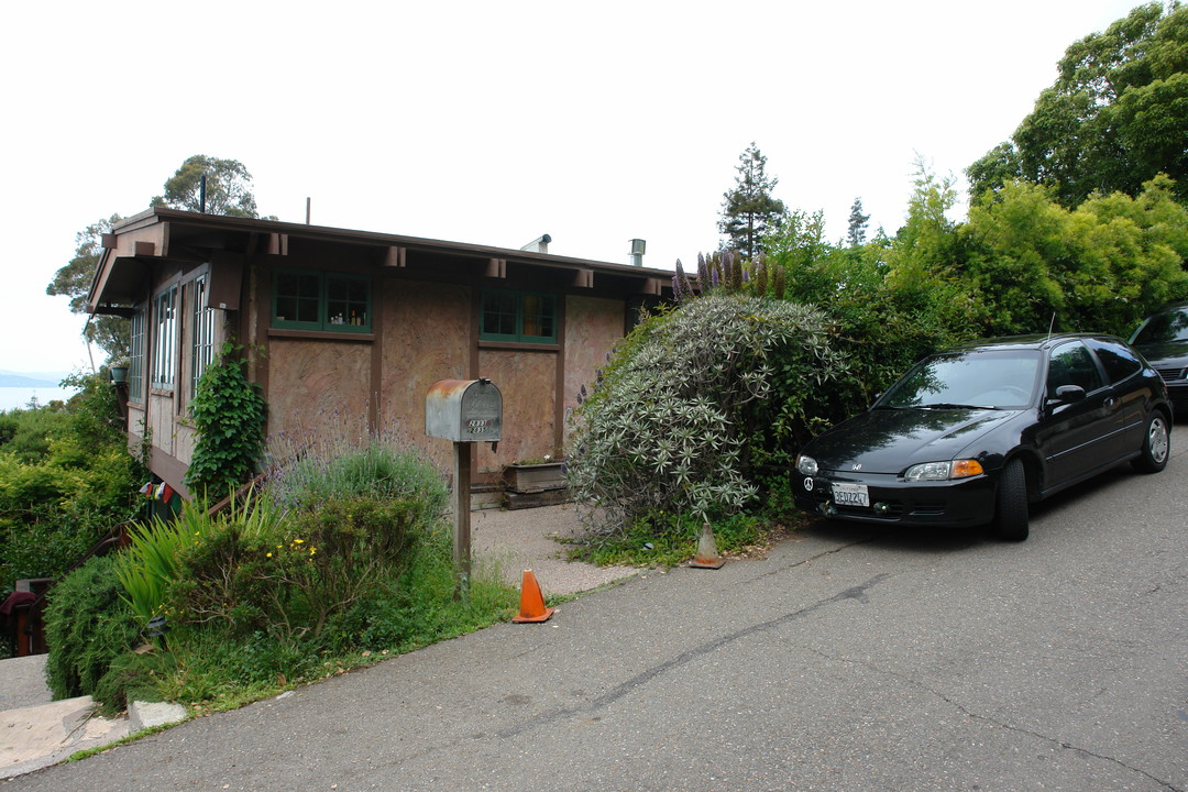 2833-2835 Buena Vista Way in Berkeley, CA - Building Photo