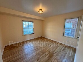 16121 W Parkway St in Detroit, MI - Foto de edificio - Building Photo