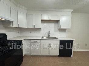 5804 Sheldon Ct in Atlanta, GA - Building Photo - Building Photo