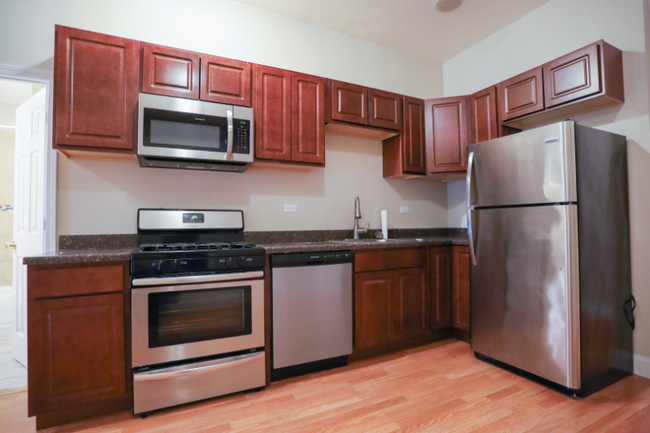 property at 1580 N Clybourn Ave