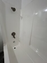 2626 W Aurora St, Unit 4 in Santa Ana, CA - Building Photo - Building Photo