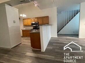 1844 W Henderson St, Unit ONE in Chicago, IL - Building Photo - Building Photo