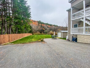 210 Mount Vernon Ave, Unit 2 in Augusta, ME - Building Photo - Building Photo