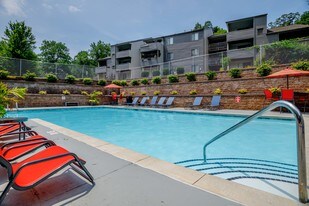 Willows on Weidman in Ballwin, MO - Building Photo