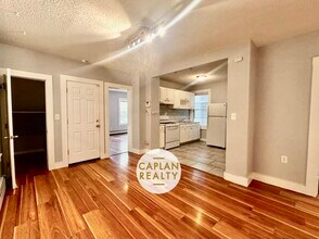 535 East St, Unit 1 in New Haven, CT - Building Photo - Building Photo