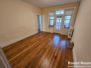 25 Mount Hood Rd in Boston, MA - Building Photo - Building Photo