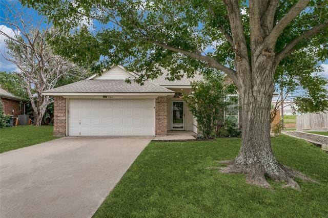 property at 962 Meadow Cir S