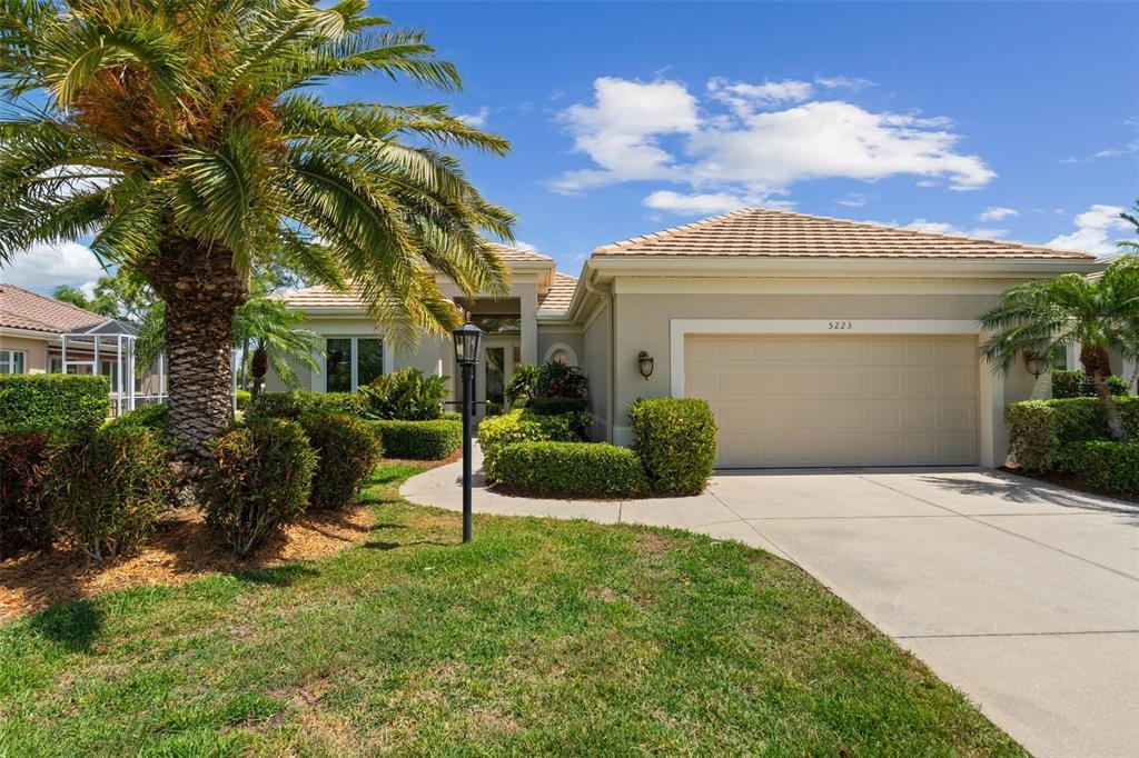 5223 97th St E in Bradenton, FL - Building Photo