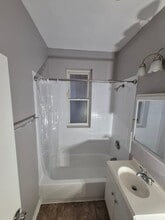 5038 W Washington Blvd, Unit 311 in Chicago, IL - Building Photo - Building Photo