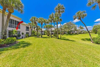 4105 Fairway Dr N in Jupiter, FL - Building Photo - Building Photo