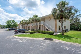946 15th St in Holly Hill, FL - Building Photo - Building Photo