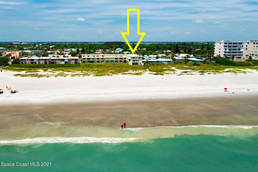 171 N Atlantic Ave in Cocoa Beach, FL - Building Photo