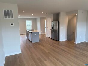 99 Oldfield Dr in Charlottesville, VA - Building Photo - Building Photo