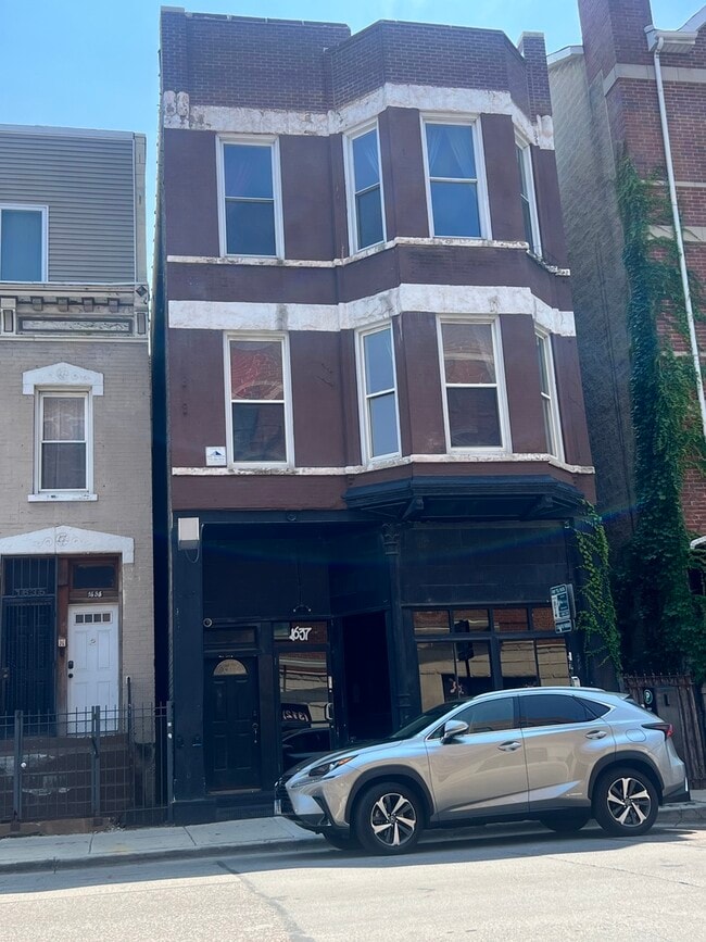 property at 1637 W North Ave