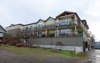 128 4th Ave S in Edmonds, WA - Building Photo - Building Photo