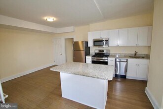 2743 St Paul St in Baltimore, MD - Building Photo - Building Photo