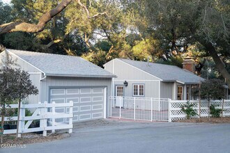 1753 Hidden Vly Rd in Westlake Village, CA - Building Photo - Building Photo