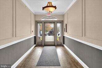 60 Kyle Way in Ewing Township, NJ - Building Photo - Building Photo