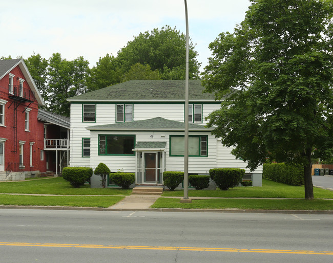 66 Broad St in Plattsburgh, NY - Foto de edificio - Building Photo